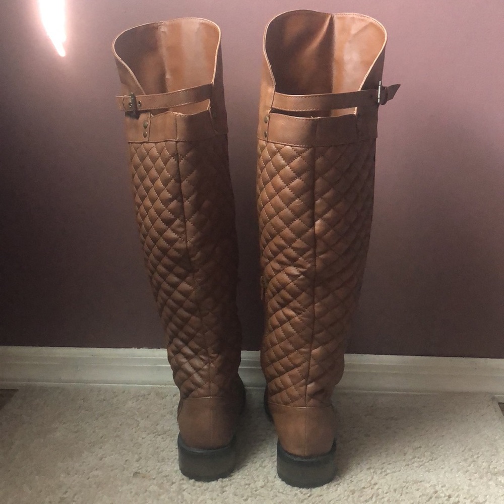 Over the knee boots - Picture 3 of 6